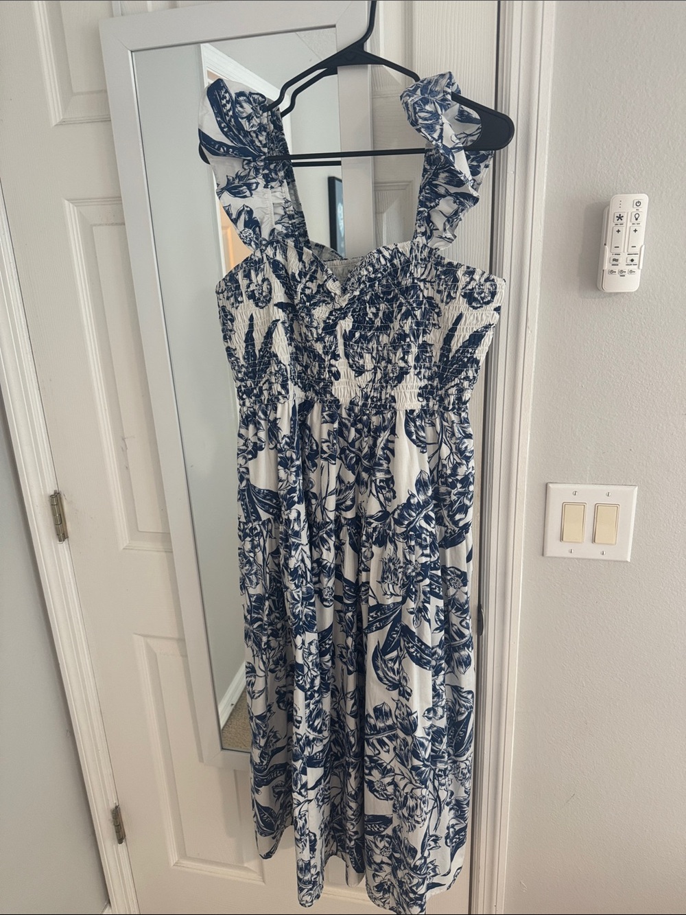Abercrombie & Fitch Blue and White Floral Maxi Dress